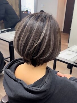 ヴィフ 大船(VIF) バレイヤージュ/白髪/ショートボブ/ショートカット/大船駅大船