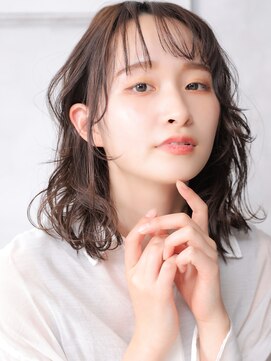 クラッチムク 博多口(CLUTCH muk.) 大人可愛い小顔美髪ツヤ髪ミディアムレイヤー薄めバングA8