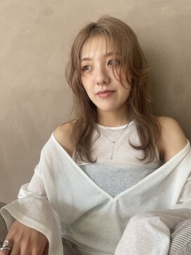 トゥルー 渋谷(TRUE) 透明感カラー/ベージュカラー/ロングレイヤー/渋谷