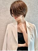 ショートの魅力が詰まった大人っぽいヘアが大人気