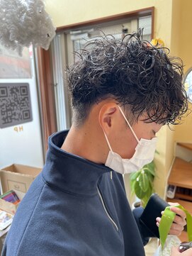 ブルーモスク トウキョウ(TOKYO) スパイラルパーマ