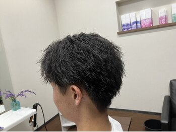 トゥールトロー(Tourtrow)の写真/男性も通いやすいサロン！パーマスタイルもお任せください◎ONもOFFもキマるスタイルを創り上げます☆