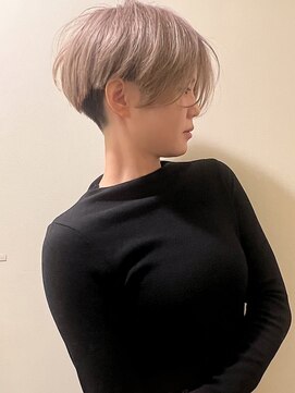 ラウンジ モリオ イケブクロ(Lounge MORIO Ikebukuro) 【morio】綺麗でかっこいい黒髪ショート♪