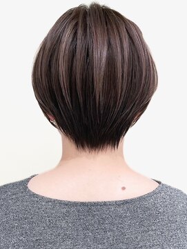 ジル ブラン 福岡(JIL BLAN) ハイライトレイヤーカットショートボブイルミナカラー天神大名