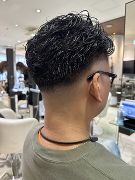 エアー 銀座(air) ★シマカズキ★20代30代★銀座★スキンフェード×パーマスタイル