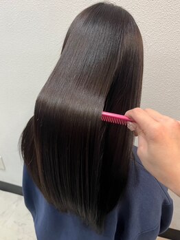 サロンドフィール(Salon de feel)の写真/【Aujua取扱いサロン！】1人1人の髪質に組み合わせたAujuaトリートメントであなただけのヘアケアを＊