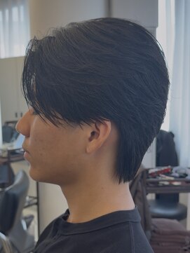 アコロン(acoron.) ナチュラル/センターパートウルフ/池袋メンズカット