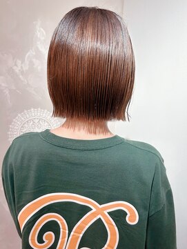 ロイジー(roijir) 切りっぱなしボブぱっつんボブくびれボブぱつっとボブ外ハネボブ