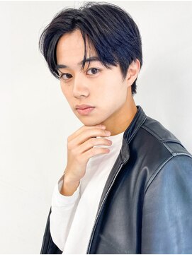 リベルテ グリット(Liberte Grit) ビジネスシーンで好印象◎20代30代黒髪センターパート人気