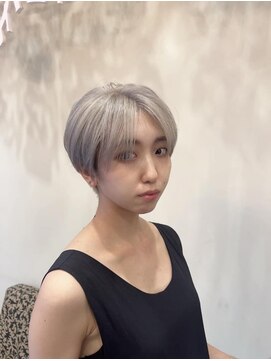 ガレリア オリジン(GALLARIA ORIGIN'S) ホワイト×クールショート