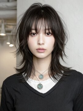 ノラ シブヤ(NORA) ハッシュカットミディアムレイヤーウルフボブ顔まわりレイヤー