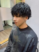 ウユ(uhyu) 波巻きパーマ