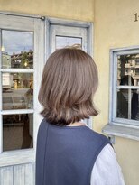 エイミーバイアフロート(amie by afloat) ナチュラルに白髪をぼかす◎大人のレイヤーボブ×ハイライト