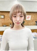 マッシュウルフ　ハイトーンベージュ　ブロンド　ミルクティー