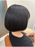 透明感ダークグレージュボブ