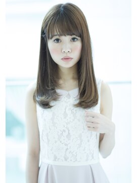 ソワリー 栄(THOiRY) 小顔カットが得意なスタイリストby坂元