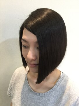 キーポイント(K Point) 前下がりボブ