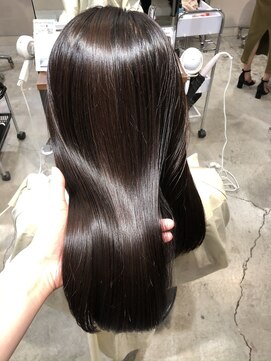 ガレリアエレガンテ 栄店(GALLARIA Elegante) つやつやナチュラルストレート♪