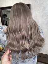 ルーゼン(LUXEN)&nbsp;【LUXEN】グレージュ×ハイライト☆