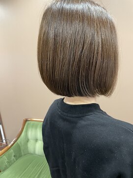 インビテーション 名古屋(invitation) グラデーションボブ