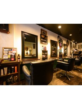 【AURUM】30代～50代の大人男性から多く支持されております！おしゃれな髪型提案・丁寧なカウンセリング◎