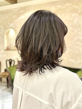 ビュートリアム265(BEAUTRIUM 265) イメチェンミディアムレイヤー/ウルフカット/20代30代40代