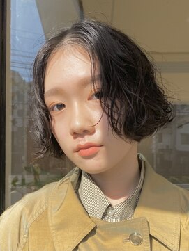 ワイ(wai) リップラインパーマ