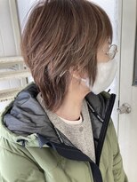 ロカ(roka)&nbsp;根元白髪染め×ショートウルフ×表面ハイライト