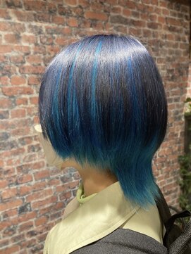 エデン(EDEN) ボブウルフ/ターコイズブルー高めインナーカラー/ウルフカット