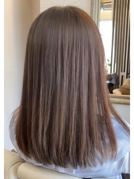 ヘアーアンドアイコーディネート マチルダ(MATILDA) 柔らかストレートロング