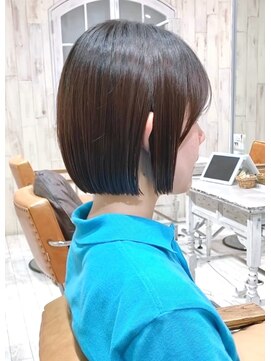 リコバイアフロート(riko by afloat) ボブ/ショートボブ/フレンチガーリー/ベージュ[stylist竹田]