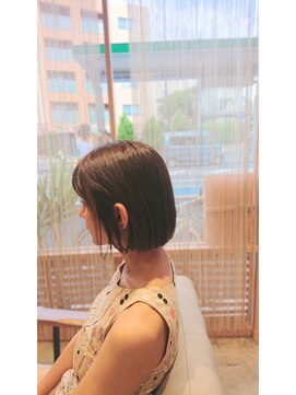 美髪小屋 簡単まとまりボブ