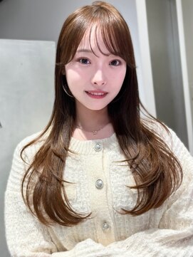ミンクスオーバー(MINX OVER) レイヤーカット/韓国ヘア/顔まわりカット/前髪カット/髪質改善