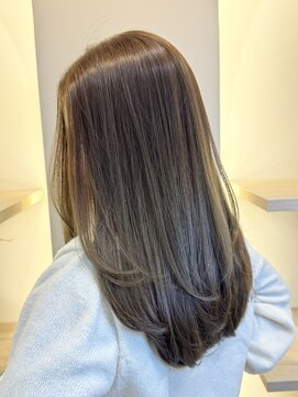 シーテ(Ciete) 春のOlive Beige×Layer Cut