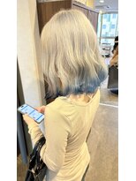 サミット ウル(SUMMIT ulu.)&nbsp;ホワイトカラー×ブルーエンドカラー