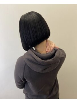 ゼンドットカラスマ(Zen.karasuma) ボブ