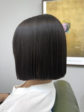 ヘアーアンドビューティーザ エフ(Hair Beauty the F) ~ 切りっぱなしボブ ~