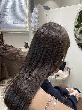 グラフ 立川(Graph.) 縮毛矯正 Aujua髪質改善トリートメント