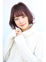クロスオーバー(Cross Over)&nbsp;ピンクベージュが可愛いレイヤーボブ