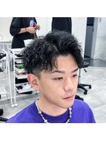 ルースト 南堀江店(ROOST)&nbsp;刈り上げセンターパート/波巻きツイストスパイラル/南堀江