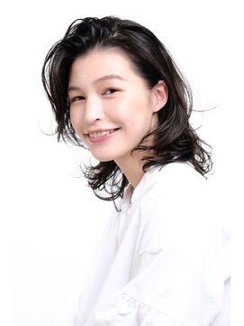 ピークアブー アヴェダ ギンザシックス(PEEK-A-BOO AVEDA GINZASIX) 【PEEK-A-BOO】パーマで軽さのあるミディアム　関直樹