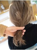 まろベージュ30代40代ブリーチミルクティー伸ばしかけミディアム