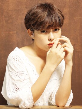 シアンデルカ(CYANDELUCCA) クセ毛風ショート