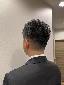 銀座マツナガ 神田店 20代30代刈り上げ短髪爽やかビジネススタイル