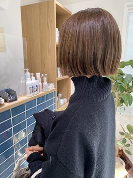 オーシャン(Ocean) ［Ocean Hair&Life水田成美］トレンド切りっぱなしボブ/ベージュ