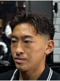 ナチュラルパーマ フェード メンズ