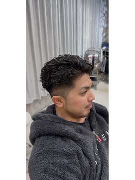 サップ 茨木店(Sup) リバースパーマ フェード 刈り上げ