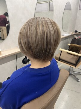 ユッカ エルア 武庫之荘南口(YUCCA elua) 大人かわいいショート