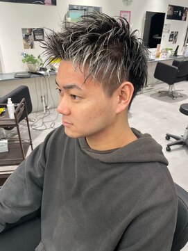 キング 枚方店(K!ng) 縮毛矯正髪質改善ハイライトレイヤーカット枚方美容室エクステ