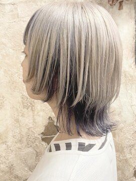 マギーヘア(magiy hair) magiyhair/下北沢/西部笑/ホワイトカラーインナネイビー